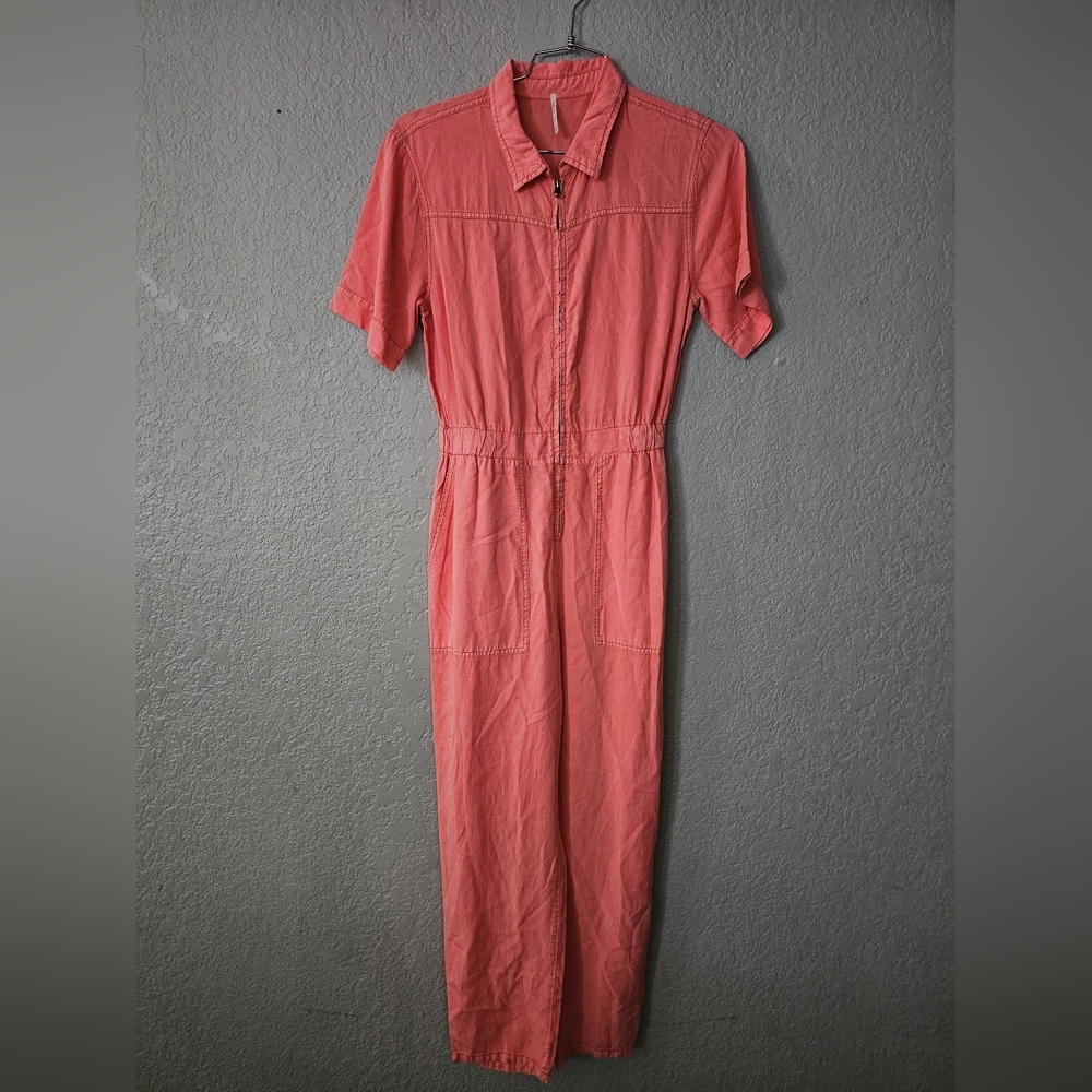 Hello Nite Jumpsuit Size Small With Short Sleeve, Collared, and Zipper